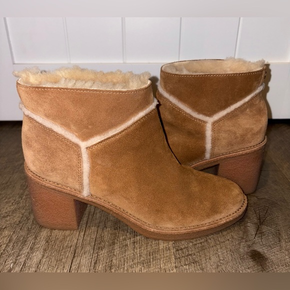 UGG Shoes - UGG Kasen Boots